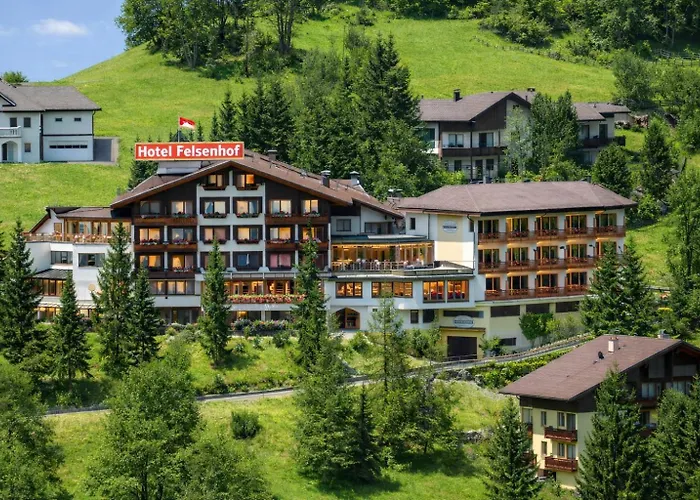 Wohlfuehl & Genusshotel Felsenhof Bad Kleinkirchheim photo